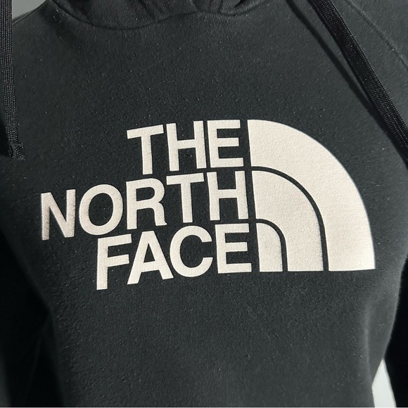 The North Face Women's Black Hoodie - Picture 4 of 12